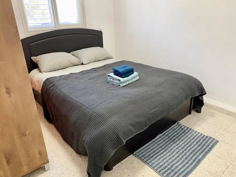 Уютная Квартира С Двумя Спальными Haifa Apartment