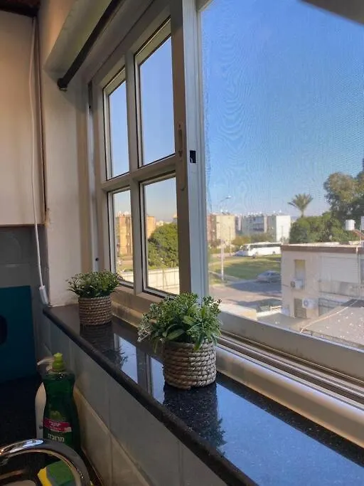 Уютная Квартира С Двумя Спальными Haifa Appartement
